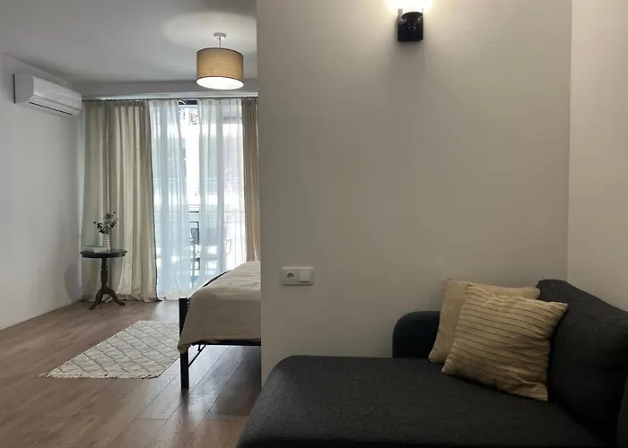 Apartment In The Park Area