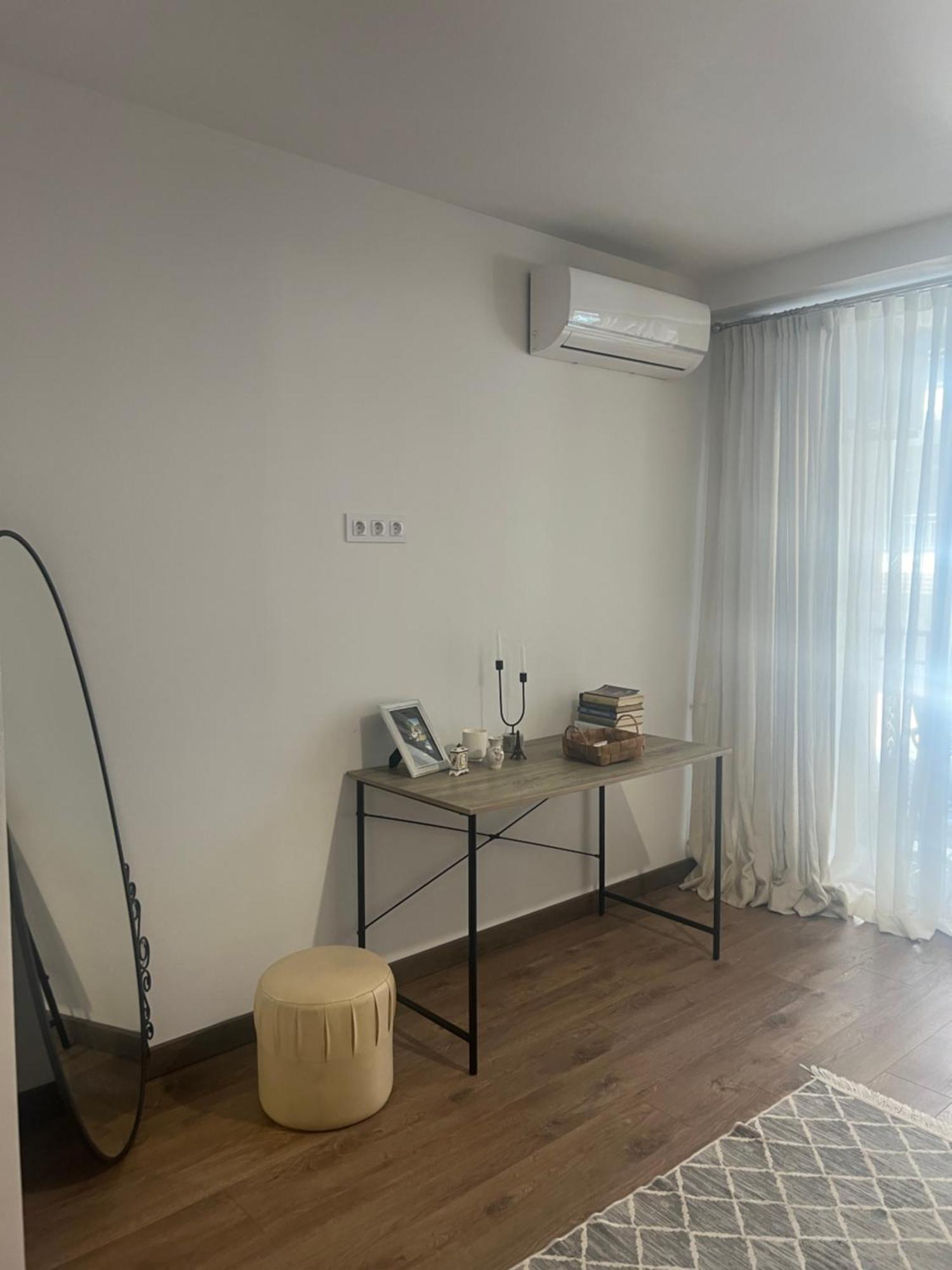 In The Park Area Apartment *