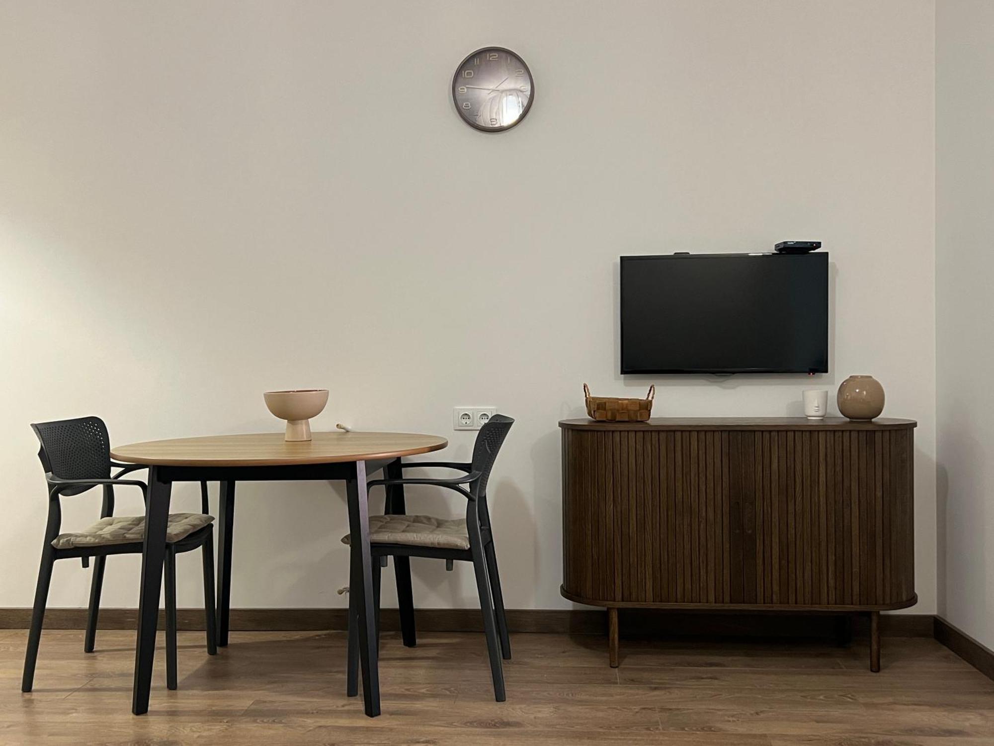 In The Park Area Apartment